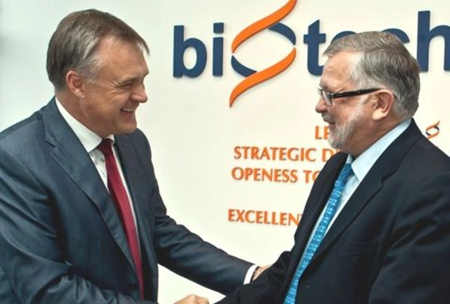 Robertas Dargis, Lietuvos pramonininkų konfederacijos prezidentas, ir Vladas Algirdas Bumelis, UAB „Biotechpharma“ vadovas.
