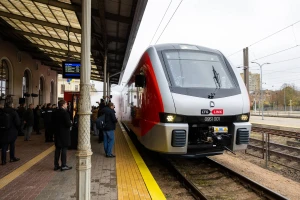 Vilniuje pristatytas pirmasis „LTG Link“ įsigytas „Stadler Flirt“ elektrinis traukinys. LTG nuotr.