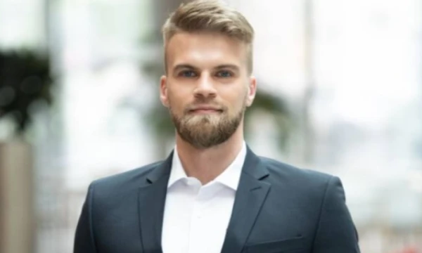 AEI valdytojas Mantas Auruškevičius. AEI valdytojas Mantas Auruškevičius.